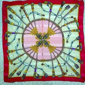 TRUSSARDI Silk 34.5" X 34.5" Shawl Size P34